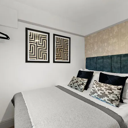 Stunning 3 Bed In - Parking Ferienhaus Bristol