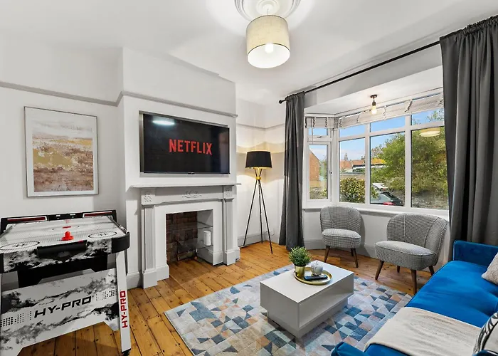 Stunning 3 Bed In - Parking Semesterbostad *